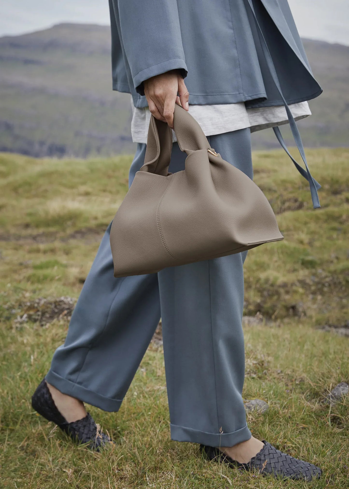 Numéro Neuf Edition Taupe Grainé