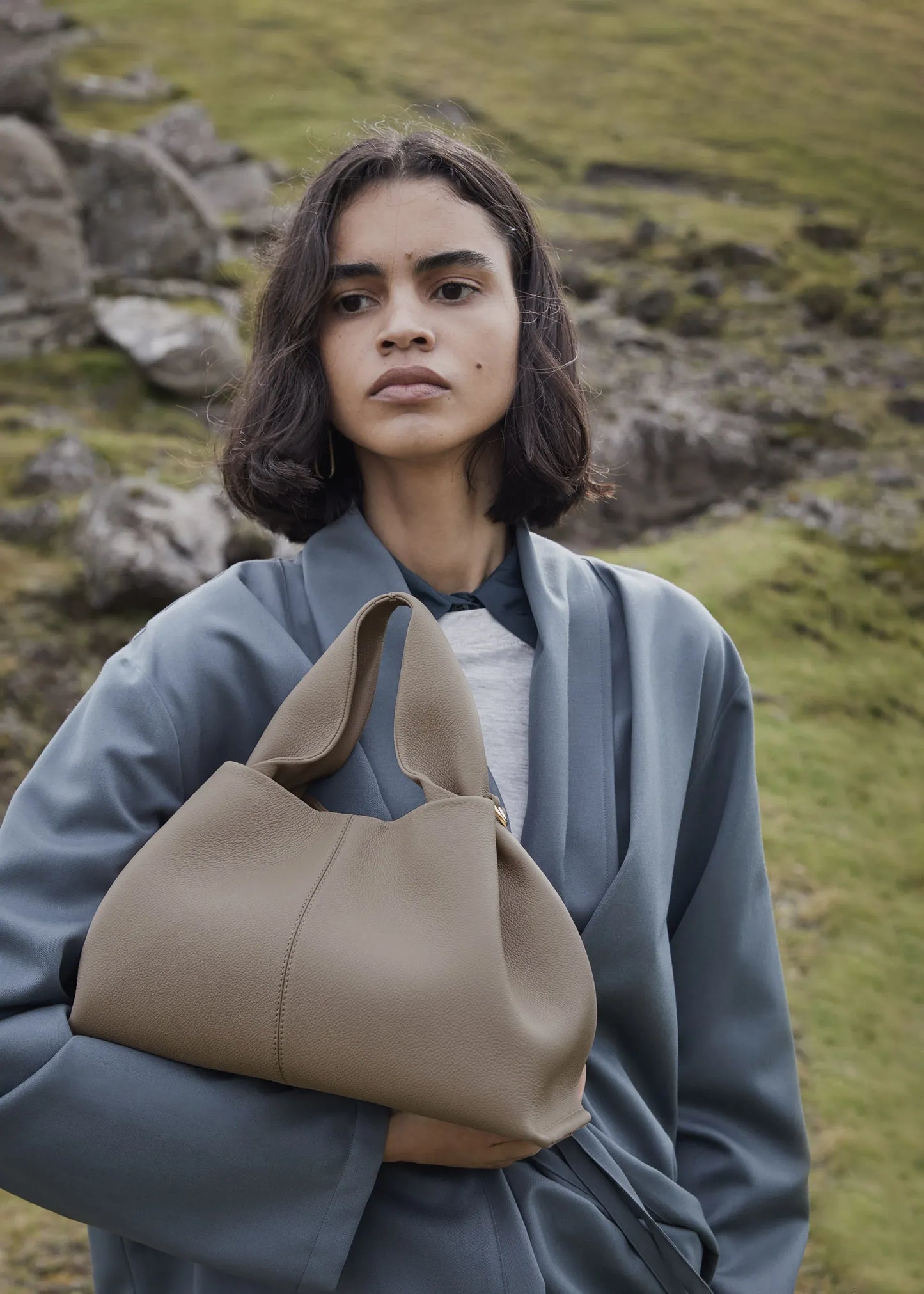 Numéro Neuf Edition Taupe Grainé